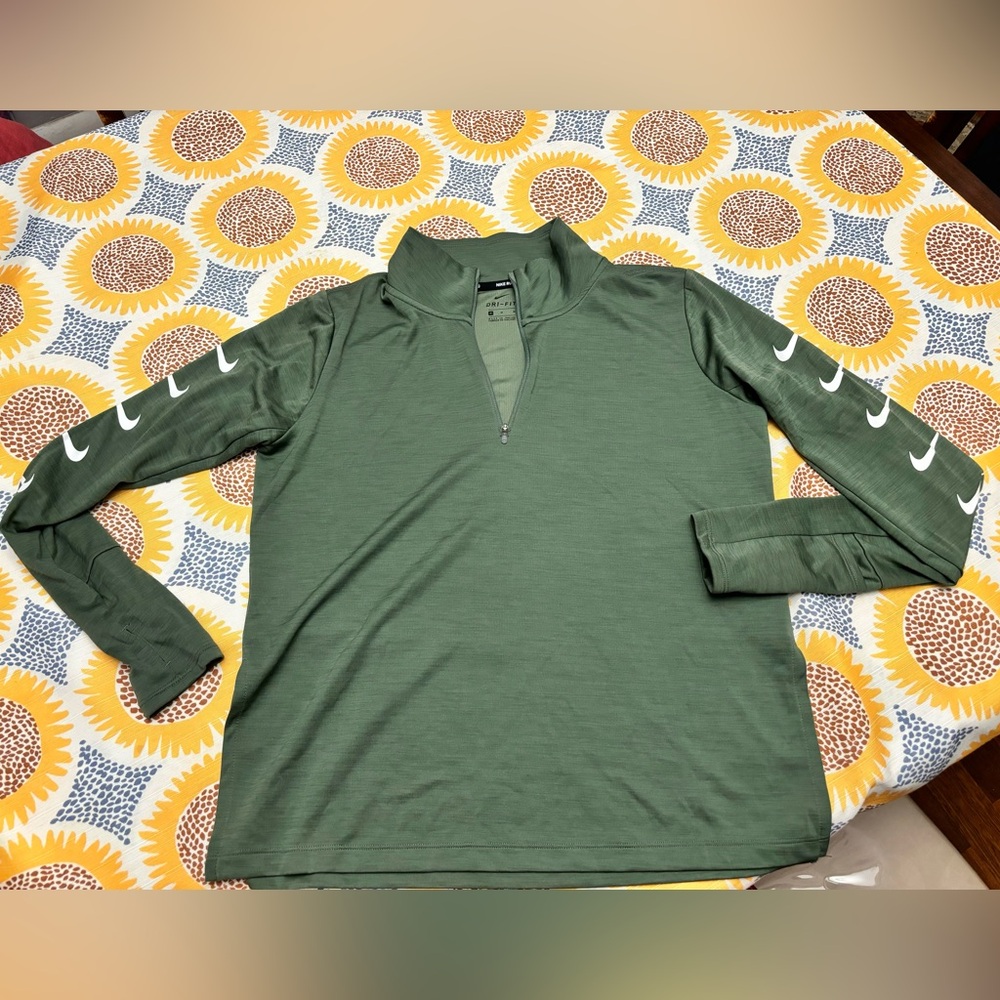 Nike Womens Swoosh 1/2 zip Running Top Pullover Olive green Medium Dri-Fit